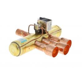 Amana-Goodman 0151R00200 Reversing Valve 24V