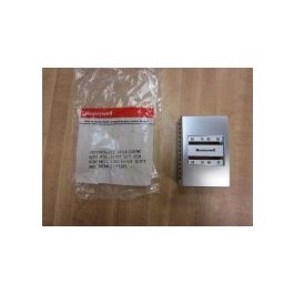 Honeywell 14004406-111/U Pneumatic Thermostat Cover Chrome UPC Code: 085267012294