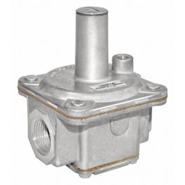 Maxitrol R500S-3/4 Gas Regulator 3/4" NPT 5 PSI Inlet/3-8" WC Outlet