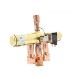 Carrier EF17BZ361 ReversingValve With Coil 8.5 Ton 24V