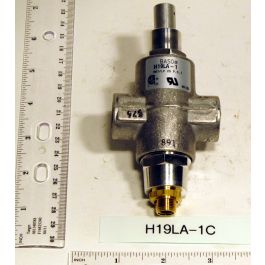 BASO Gas Products H19LA-1C High Pressure Pilot Safety Valve 3/8" x 3/8" 600,000 BTU 25 PSI MAX LP/Natural Gas