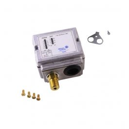 Johnson Controls P48AAA-9130 Steam Pressure Control -3/145 PSI 0.2-10 Bar