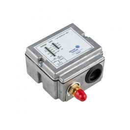 Johnson Controls P77AAA-9350 Temperature Control Pressure Switch 0-3/3 PSI per square"
