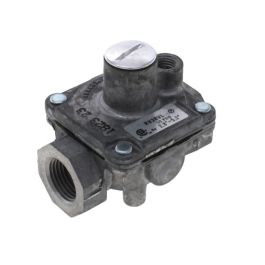 Maxitrol RV20VL-3/8 Gas Regulator W/Integral Vent Limiter 3/8" NPT MAX Inlet 1/2 PSI 3-5" WC Outlet