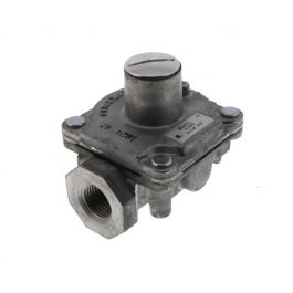 Maxitrol RV47L-3/8 3/8" Poppet Regulator 1/2 PSI Inlet