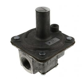 Maxitrol RV52-1/2 Straight-Thru-Flow Gas Regulator 1/2" NPT 1/2 PSI Max 3"-6" WC Out CSA