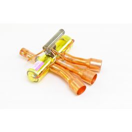 Sanhua International SHF(L)-11H-46D1 4-Way Reversing Valve 1/2" Tube, ESC 3/4"