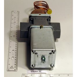 Johnson Controls V46AD-1C Pressure Actuated Commercial Water Regulating Valve 1" NPT 70-260 PSI