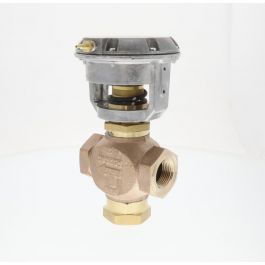 Johnson Controls VG7842NT+3008D Globe Valve Assembly1" Mixing 4 PSI-8 PSI 11.6CV